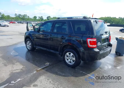 2010 Ford Escape Limited z USA, uszkodzony, nr VIN 1FMCU0E76AKC59116